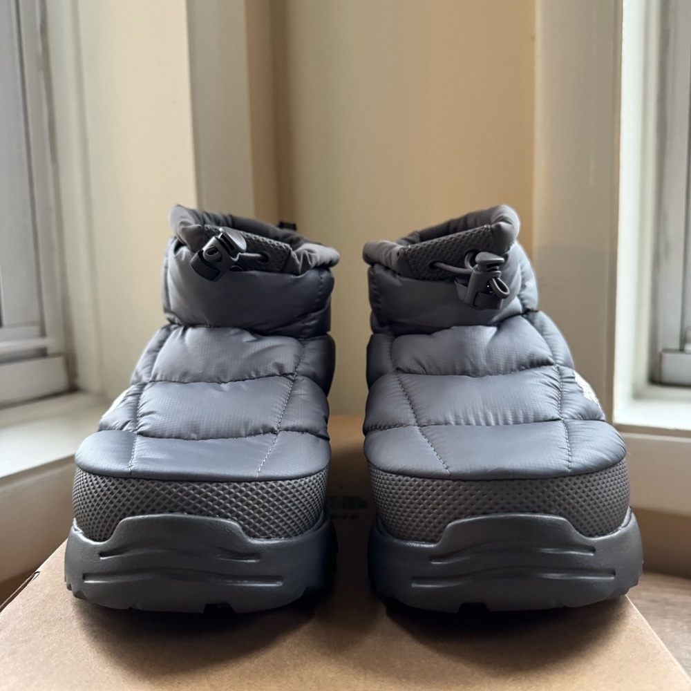 North Face x Skims Nuptse Traction Chukka Gunmetal Men's 6 / Women's 8 - Picture 4 of 12